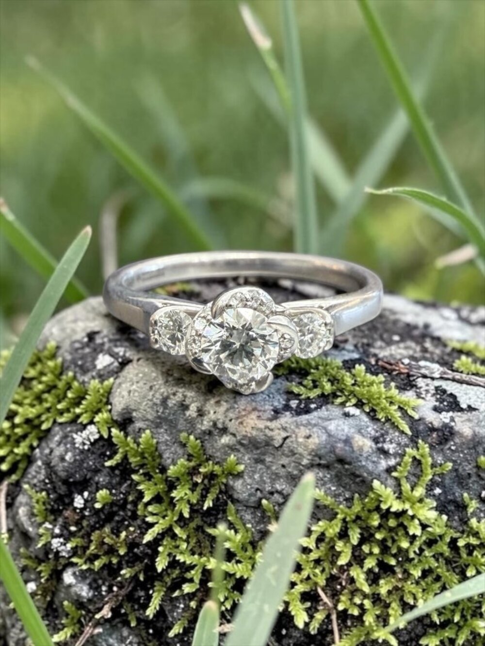 18k White Gold Canadian Diamond Engagement Ring